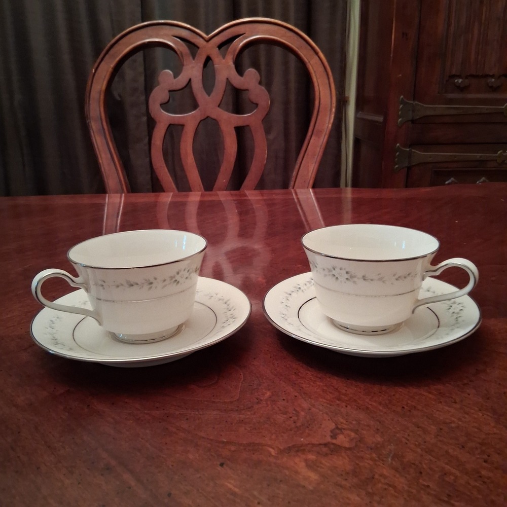 Noritake Ivory China Heather Tea Cup Saucer Set of 2 Platinum Trim Japan